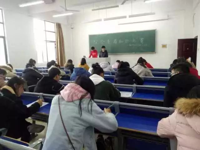 教师文化素养对学生综合能力的培养