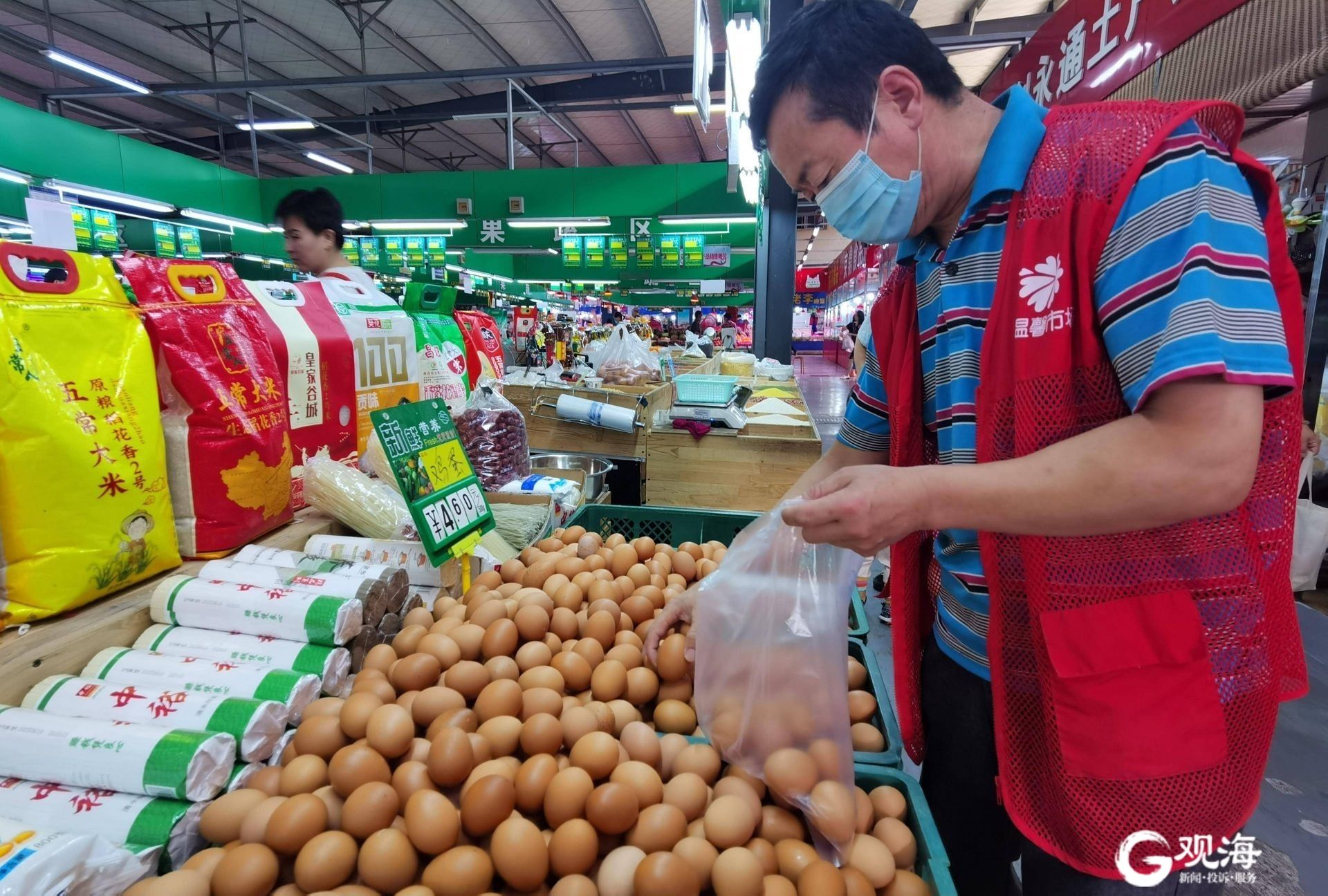 诚信鸡蛋哥闭店前的辉煌与责任，兑付鸡蛋18900斤的故事回顾